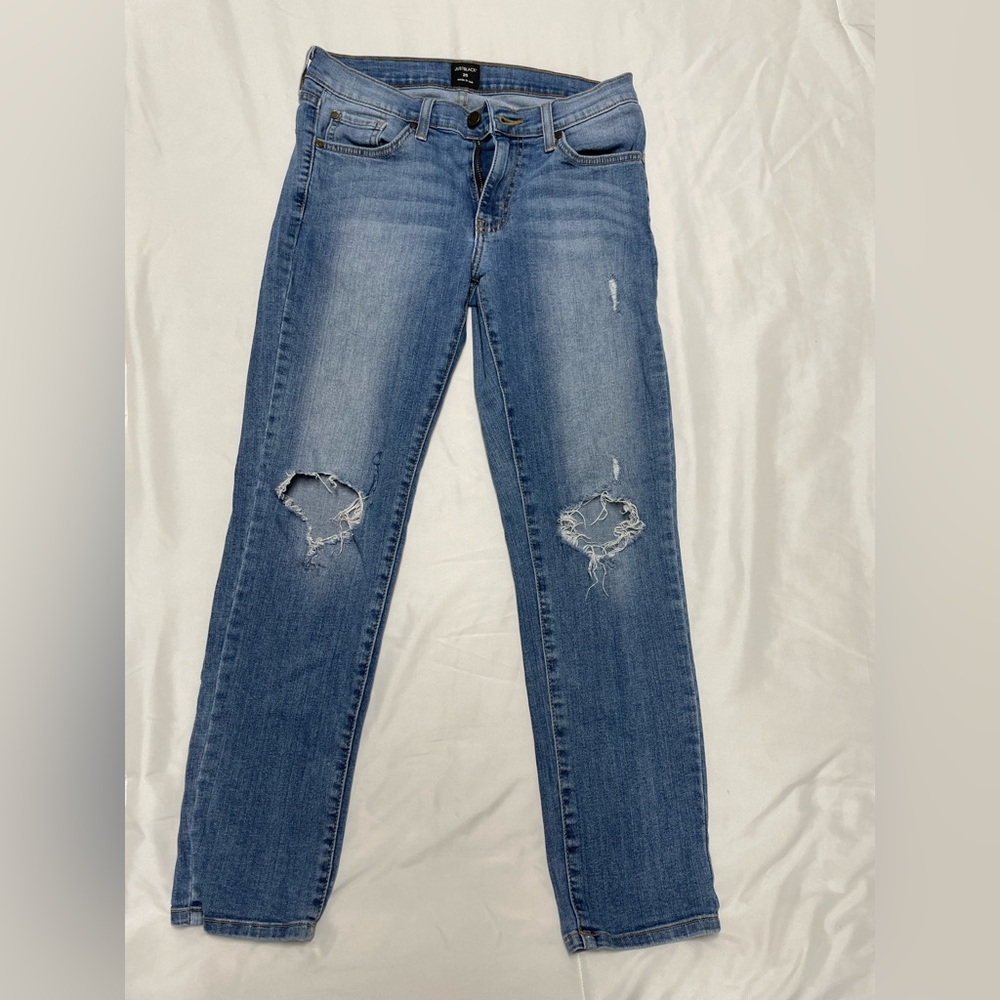 Just Black Women’s Size 25 or approximately Size 2, Distressed.